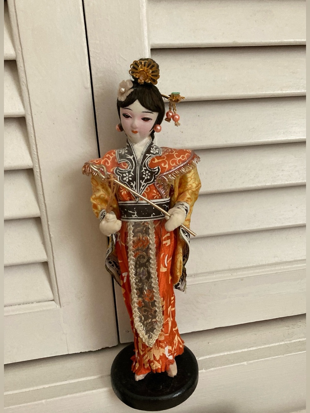 Asian doll collector piece. Vintage 1970s.